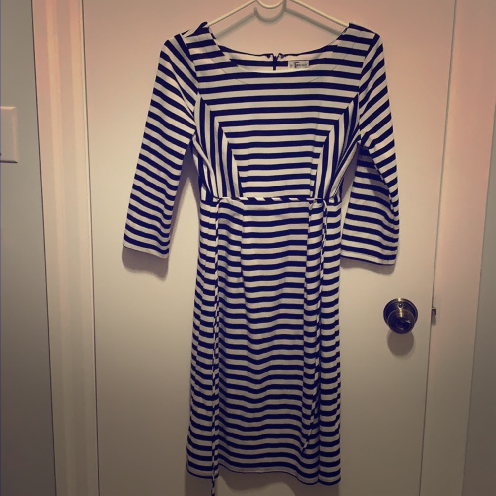 Flattering Maternity dress thick fabric for winter